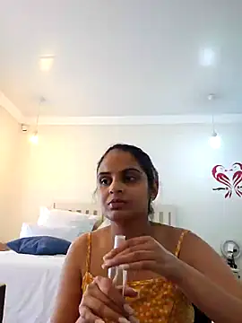 Snapshot of DirtySnowball69 chatting on 12.29.24 DirtySnowball69 online show from 12.29.24