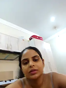 Snapshot of DirtySnowball69 chatting on 01.01.25 DirtySnowball69 online show from 01.01.25