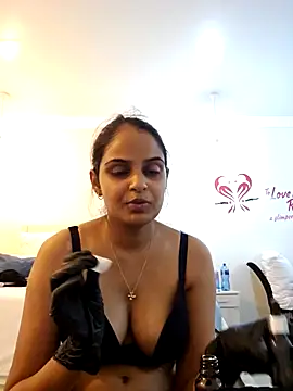 Snapshot of DirtySnowball69 chatting on 02.03.25 DirtySnowball69 online show from 02.03.25