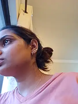 Snapshot of DirtySnowball69 chatting on 02.12.25 DirtySnowball69 online show from 02.12.25