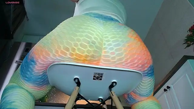 Snapshot of HotTiffani chatting on 03.05.25 HotTiffani online show from 03.05.25