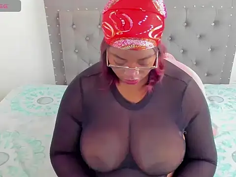 NinaGrey  online show from 11.09.25