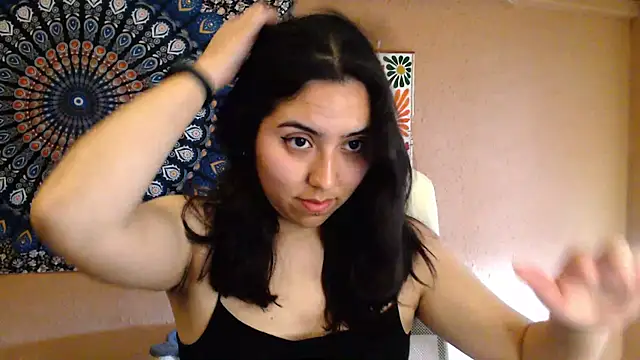 Snapshot of IntimateTales chatting on 03.20.25 IntimateTales online show from 03.20.25