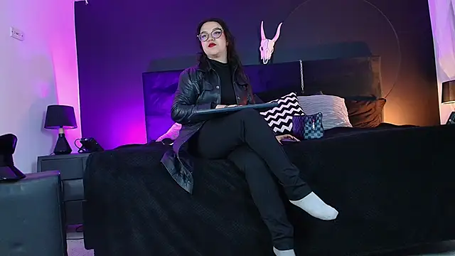  Jade 16 online show from 09.16.25