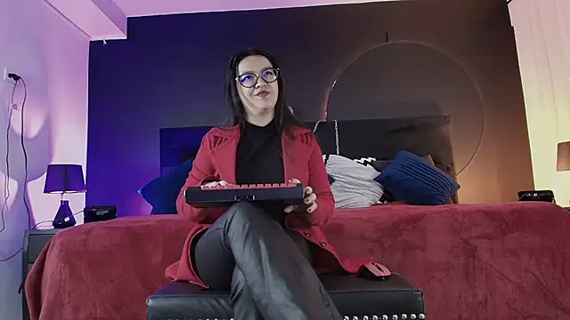  Jade 16 online show from 04.16.26