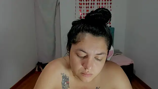 Anal Milky Momma online show from 03.02.25