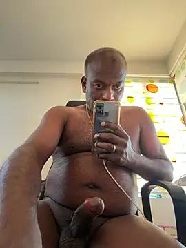 Snapshot of strongguyindia chatting on 03.26.26 strongguyindia online show from 03.26.26