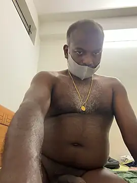 Snapshot of strongguyindia chatting on 04.12.26 strongguyindia online show from 04.12.26