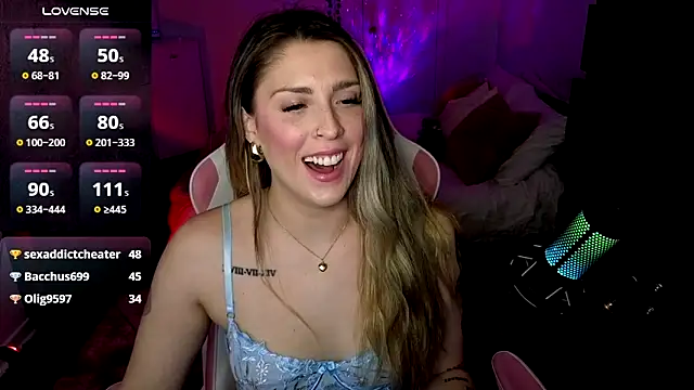 Snapshot of queenxlexy chatting on 01.29.25 queenxlexy online show from 01.29.25