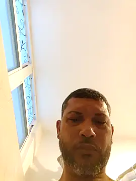 Snapshot of tropikboy chatting on 06.16.26 tropikboy online show from 06.16.26