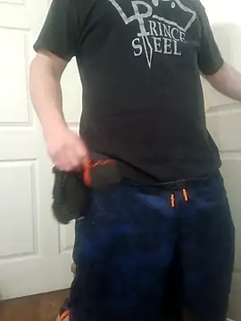 Snapshot of FUNINWV9 chatting on 02.17.26 FUNINWV9 online show from 02.17.26