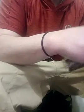 Snapshot of FUNINWV9 chatting on 02.18.26 FUNINWV9 online show from 02.18.26