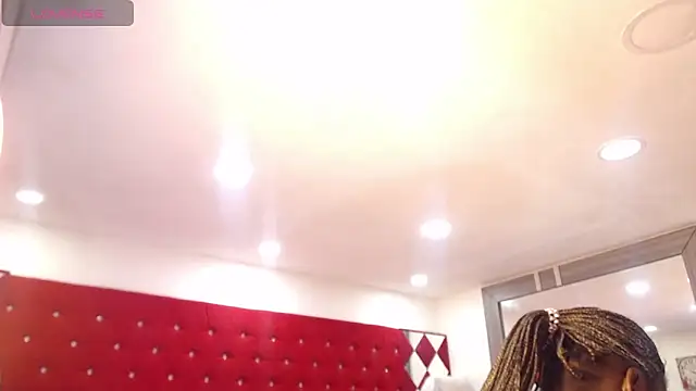 Snapshot of TamyJhonson chatting on 01.12.25 TamyJhonson online show from 01.12.25