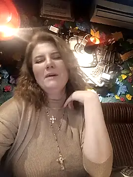 Snapshot of LizaCakes chatting on 03.14.25 LizaCakes online show from 03.14.25