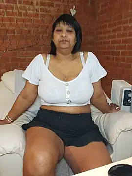 Lilybanx online show from 04.10.26