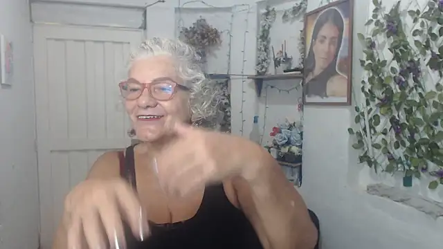FunnyGrandma online show from 10.05.25