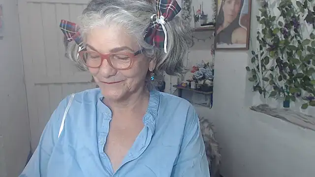 FunnyGrandma online show from 10.09.25