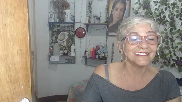 FunnyGrandma online show from 05.19.26