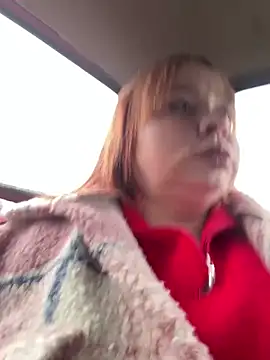 Snapshot of Model9798 chatting on 01.22.25 Model9798 online show from 01.22.25