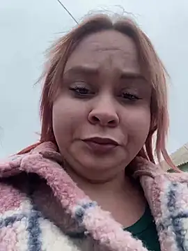 Snapshot of Model9798 chatting on 01.25.25 Model9798 online show from 01.25.25