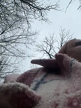 Snapshot of Model9798 chatting on 01.31.25 Model9798 online show from 01.31.25