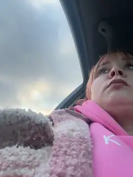 Snapshot of Model9798 chatting on 02.07.25 Model9798 online show from 02.07.25