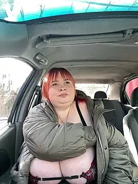 Snapshot of Model9798 chatting on 02.17.25 Model9798 online show from 02.17.25