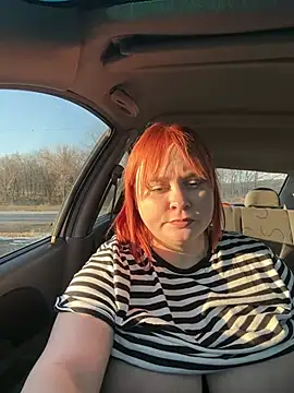 Snapshot of Model9798 chatting on 02.26.25 Model9798 online show from 02.26.25