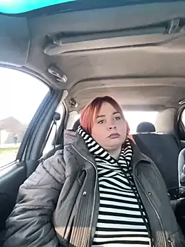 Snapshot of Model9798 chatting on 02.27.25 Model9798 online show from 02.27.25