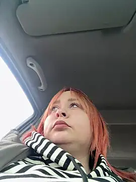 Snapshot of Model9798 chatting on 03.04.25 Model9798 online show from 03.04.25