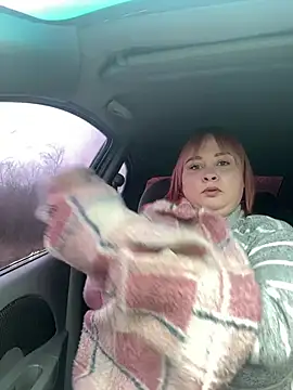 Snapshot of Model9798 chatting on 03.11.25 Model9798 online show from 03.11.25