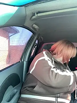 Snapshot of Model9798 chatting on 03.21.25 Model9798 online show from 03.21.25