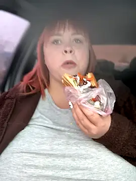 Snapshot of Model9798 chatting on 10.27.25 Model9798 online show from 10.27.25