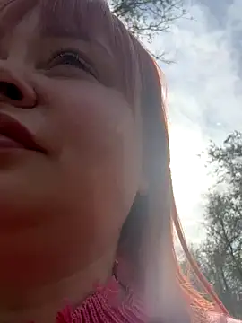 Snapshot of Model9798 chatting on 10.31.25 Model9798 online show from 10.31.25