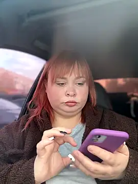 Snapshot of Model9798 chatting on 11.03.25 Model9798 online show from 11.03.25