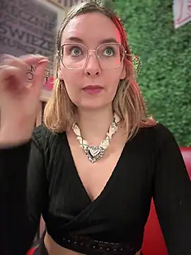 The Snowwhitee online show from 12.07.24