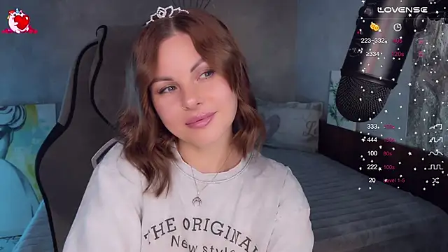 Snapshot of Your_Sweet_Lilu chatting on 09.25.25 Your Sweet Lilu online show from 09.25.25