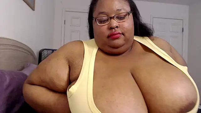 Loves Aura online show from 02.10.26