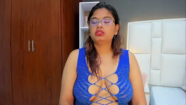 Snapshot of yeral2017 chatting on 12.02.25 yeral2017 online show from 12.02.25