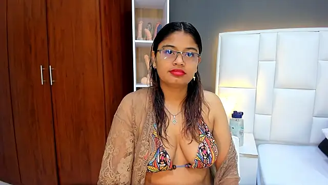 Snapshot of yeral2017 chatting on 12.19.25 yeral2017 online show from 12.19.25