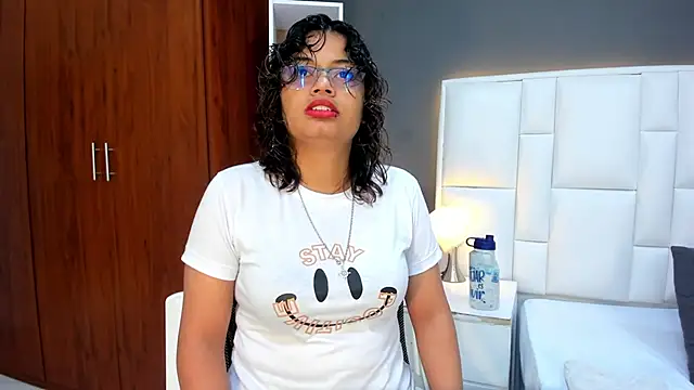 Snapshot of yeral2017 chatting on 01.17.26 yeral2017 online show from 01.17.26