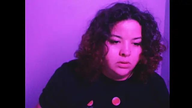 Snapshot of valentinny chatting on 09.18.25 valentinny online show from 09.18.25