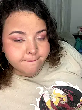 Snapshot of valentinny chatting on 11.10.25 valentinny online show from 11.10.25