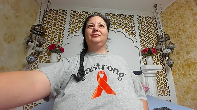 AleshaArabian online show from 11.24.25