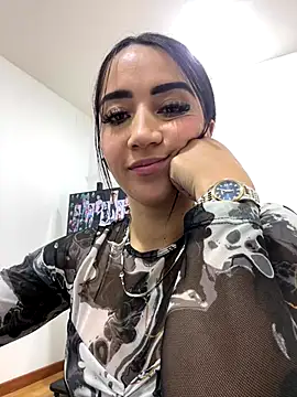 EmmyEvans1 online show from 10.23.25