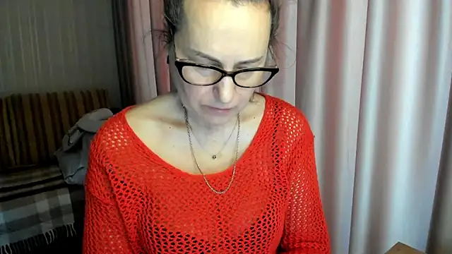 lauraoven online show from 02.14.26