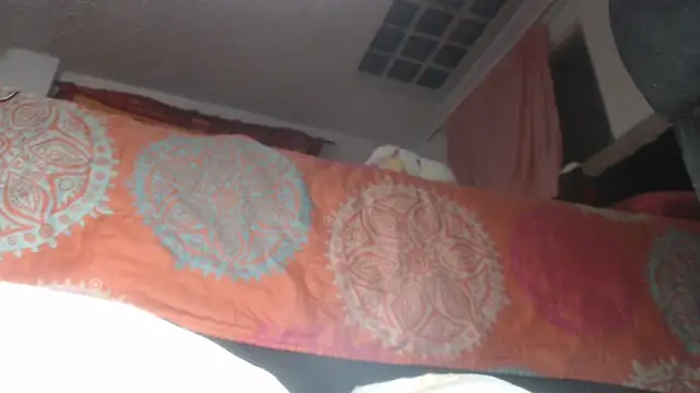 Snapshot of prettyangelsquirt chatting on 03.27.26 prettyangelsquirt online show from 03.27.26