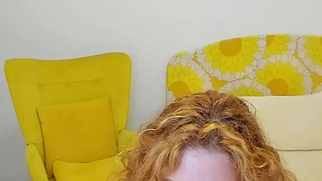 Snapshot of milf_penelope chatting on 06.27.26 milf penelope online show from 06.27.26