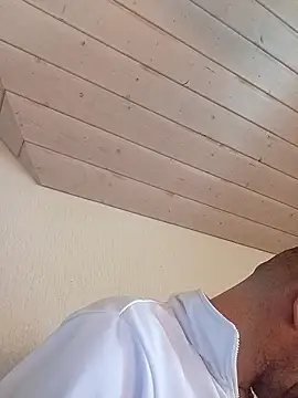 Snapshot of Kw8585kw chatting on 01.14.26 Kw8585kw online show from 01.14.26