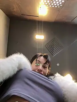 Snapshot of Wet__Bunny chatting on 02.07.25 Wet Bunny online show from 02.07.25